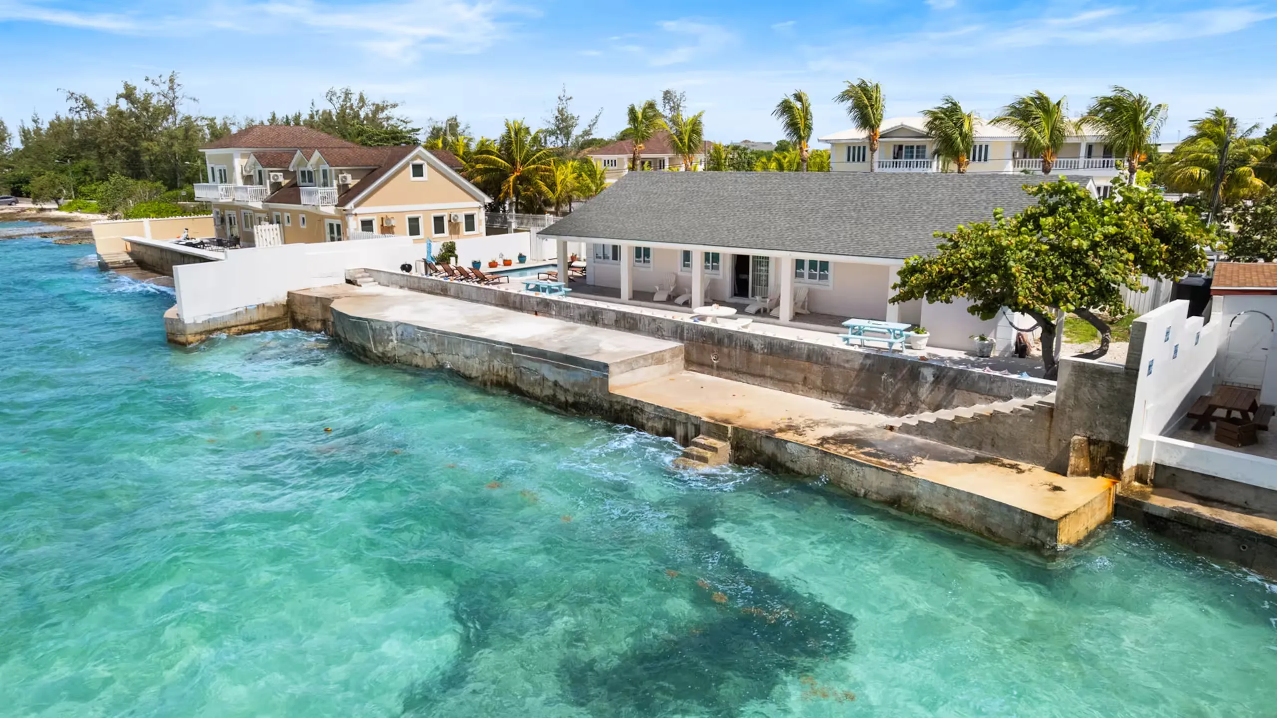 Ocean Paradise, Yamacraw Hill Road · Nassau